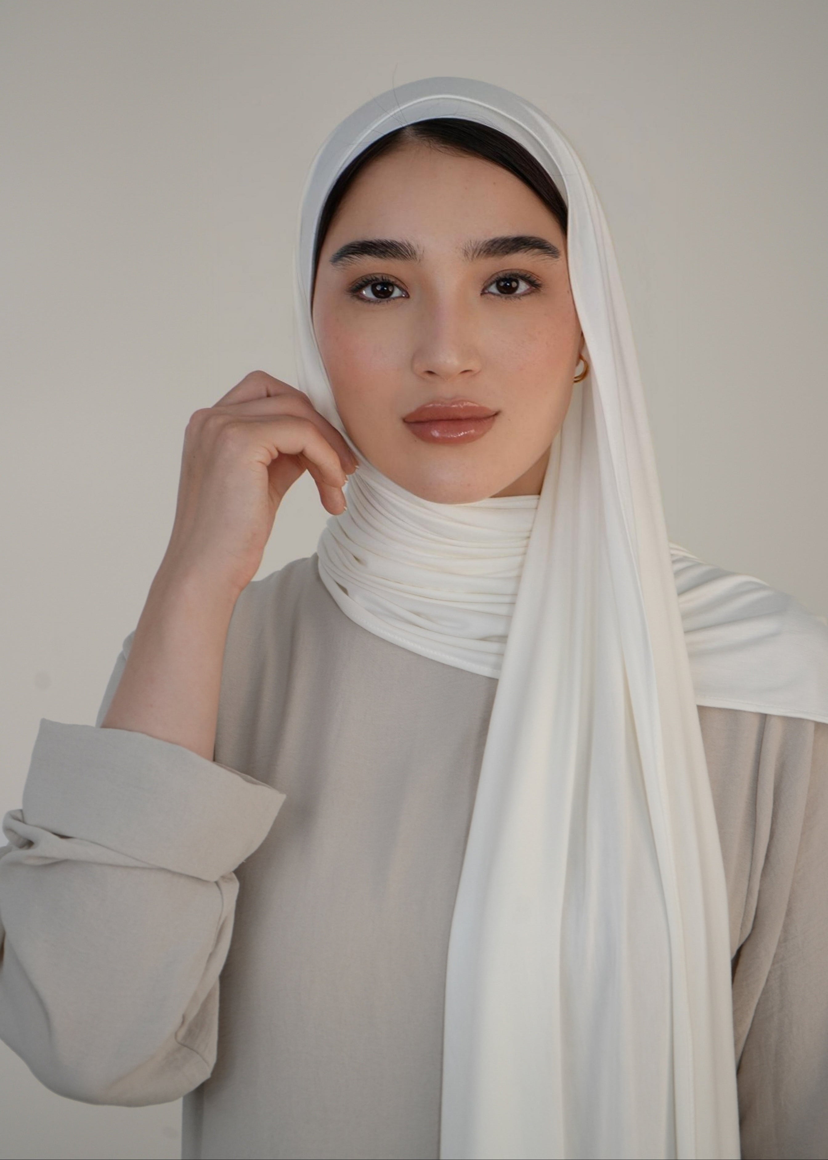 01 Dubai White Jersey Bundle