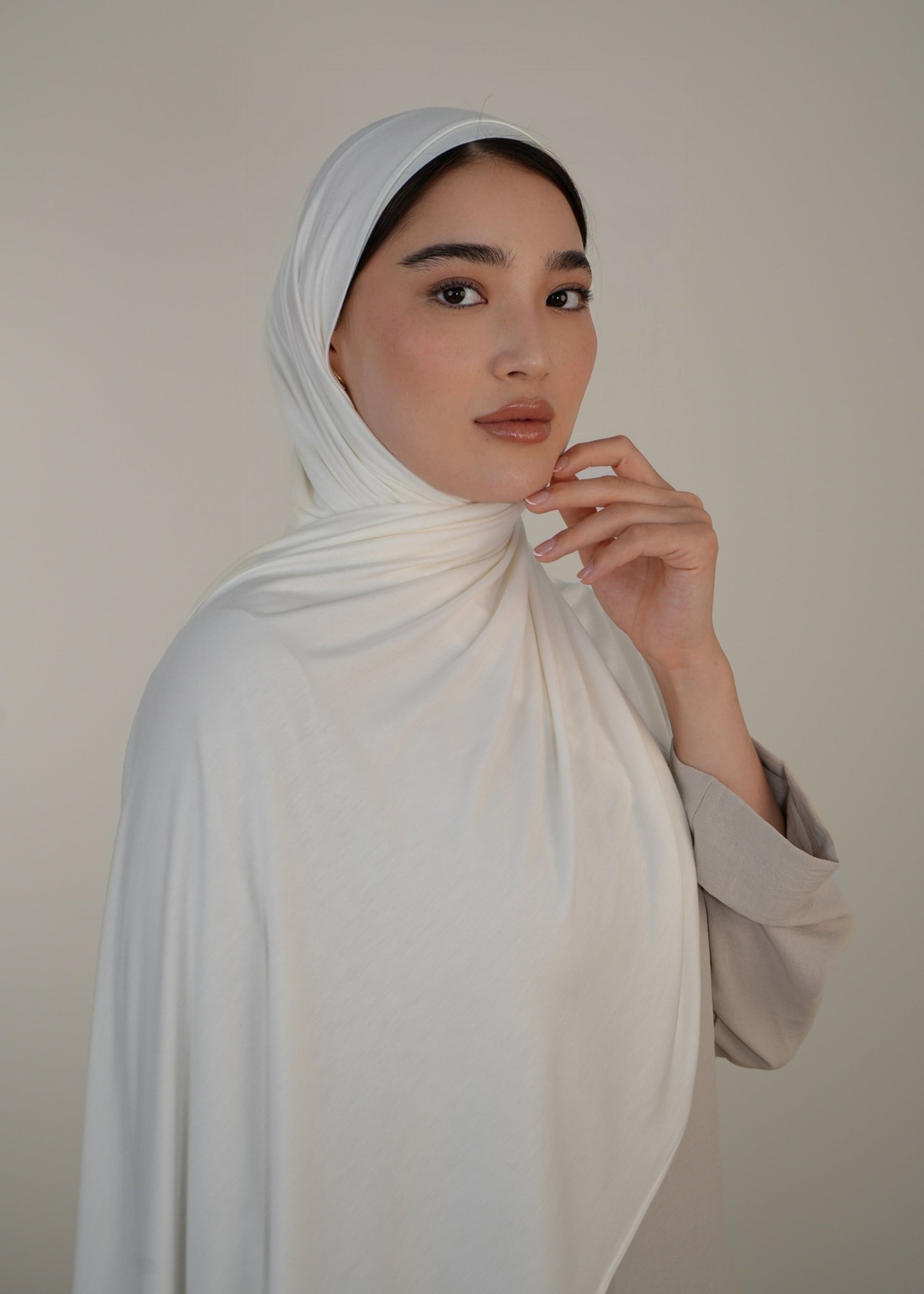 03 Dubai White Jersey Bundle