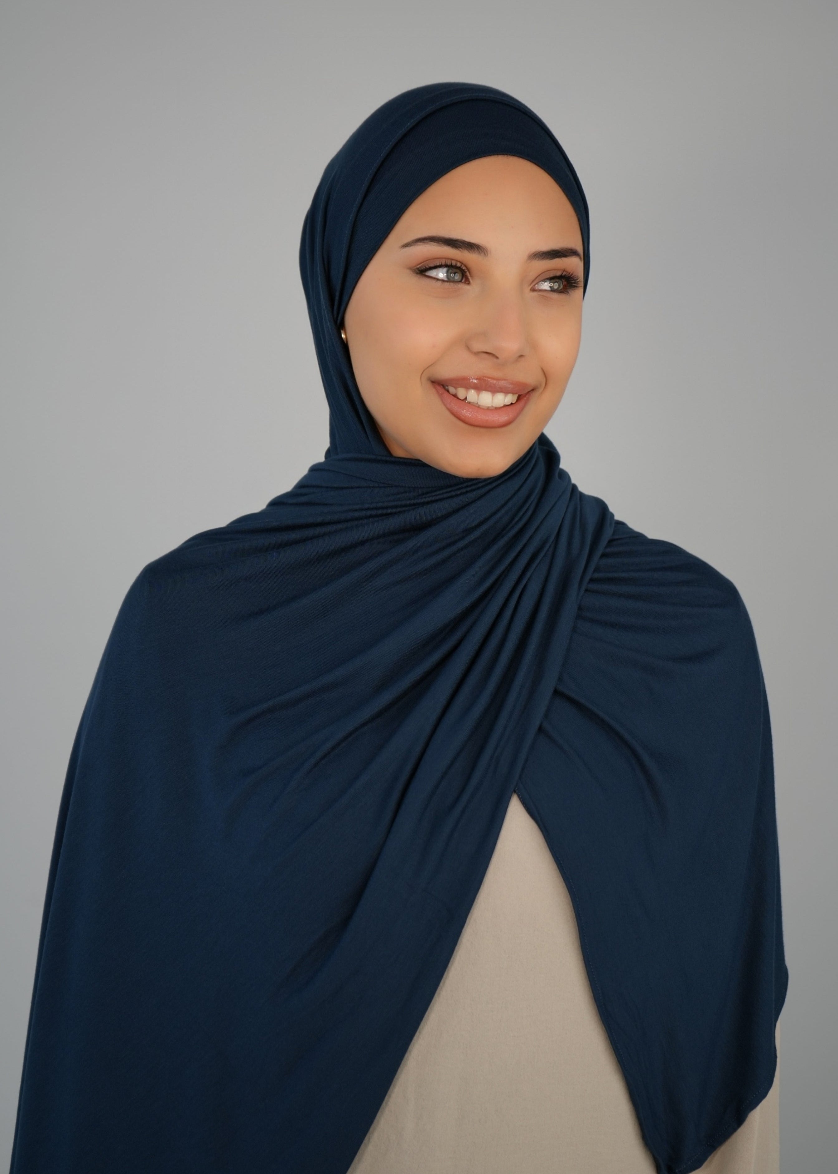Istanblue Bundle - Premium Jersey Hijab mit matchendem Jersey Bone