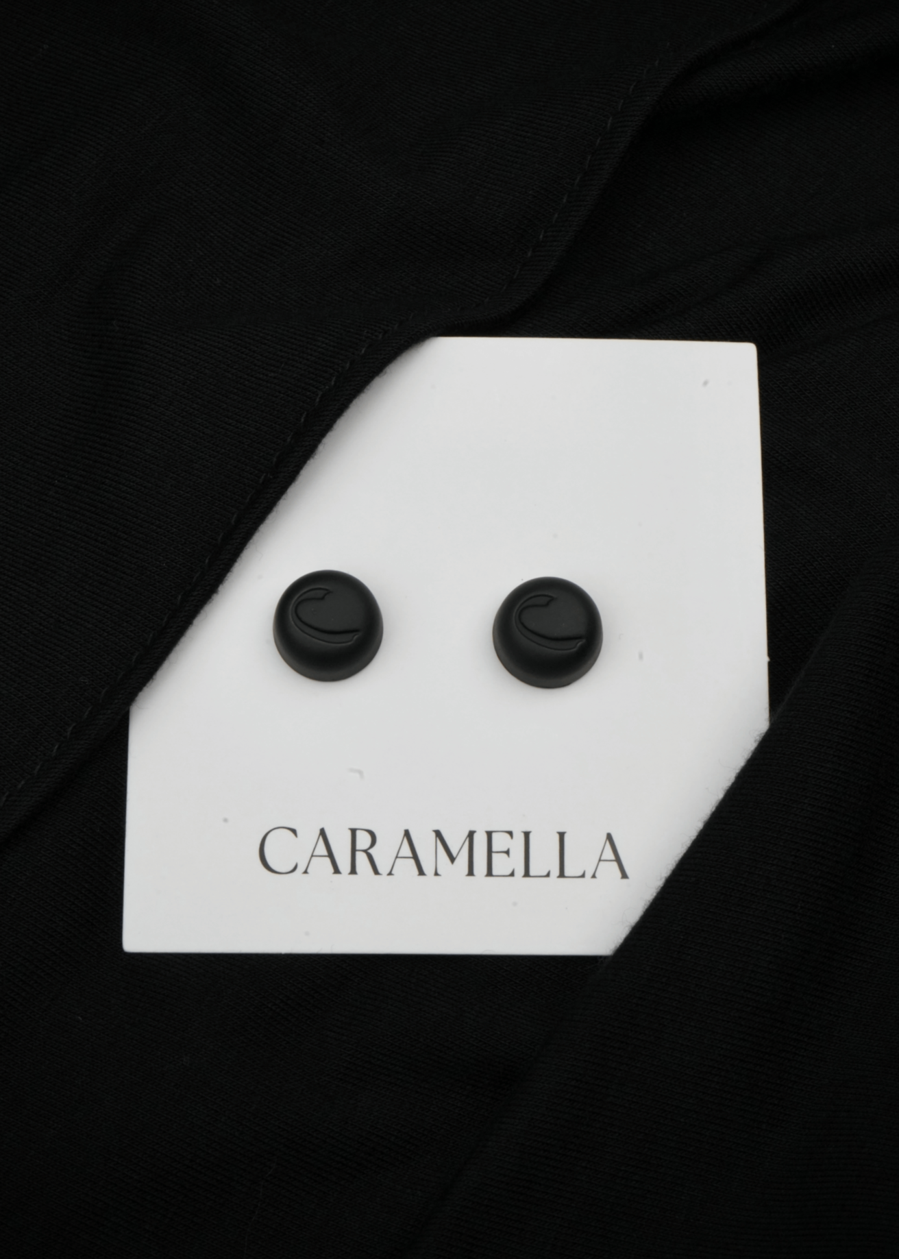 Caramella Charm Black